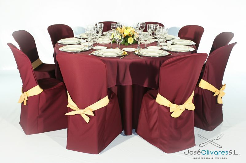 Cubre - Mantel 225 x 225 Burdeos